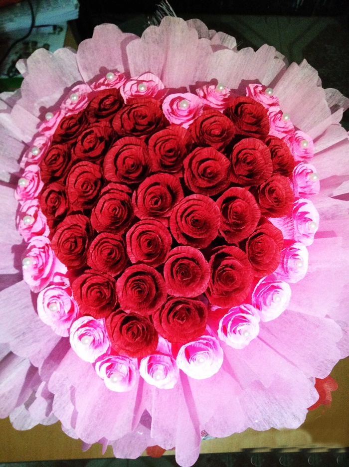 Những bó hoa hồng hình trái tim tặng 20-10 cho bạn gái 1