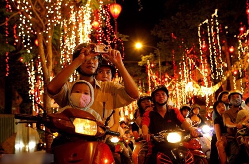 Giáng sinh đẹp thơ mộng tại Sài Gòn nơi đến không thể bỏ qua khi đi du lịch mùa đông 16