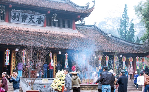 Hình ảnh chùa hương đẹp vào mùa lễ hội rằm tháng giêng 13