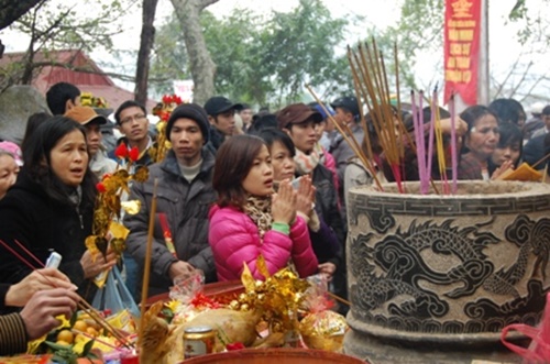 Hình ảnh chùa hương đẹp vào mùa lễ hội rằm tháng giêng 15