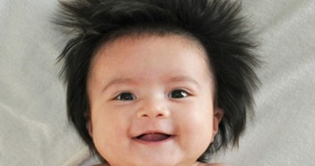 Hình baby dễ thương ngộ nghĩnh lovely với mái tóc độc đáo nhất thế giới 32