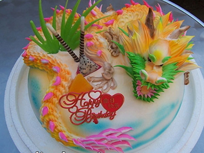 Những chiếc bánh sinh nhật hình con rồng trong vô cùng đáng yêu nhé 1