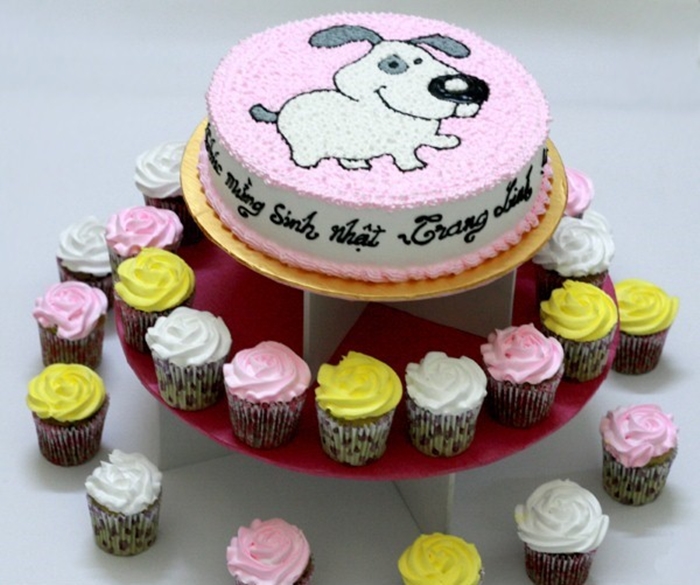 Những hình ảnh bánh sinh nhật hình con chó tinh nghịch và đáng yêu 10