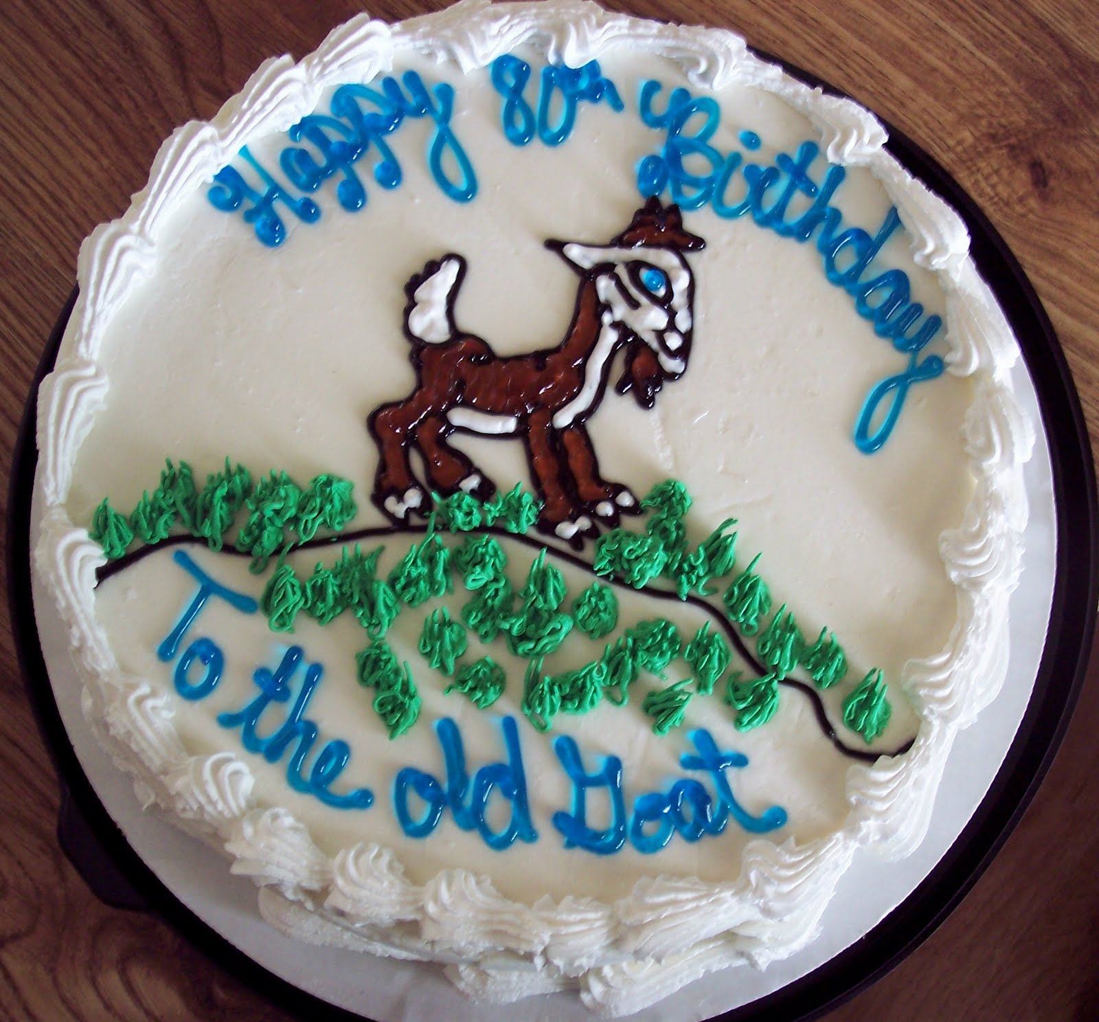 Những hình ảnh bánh sinh nhật hình con dê vô cùng đáng yêu và dễ thương nhé 2