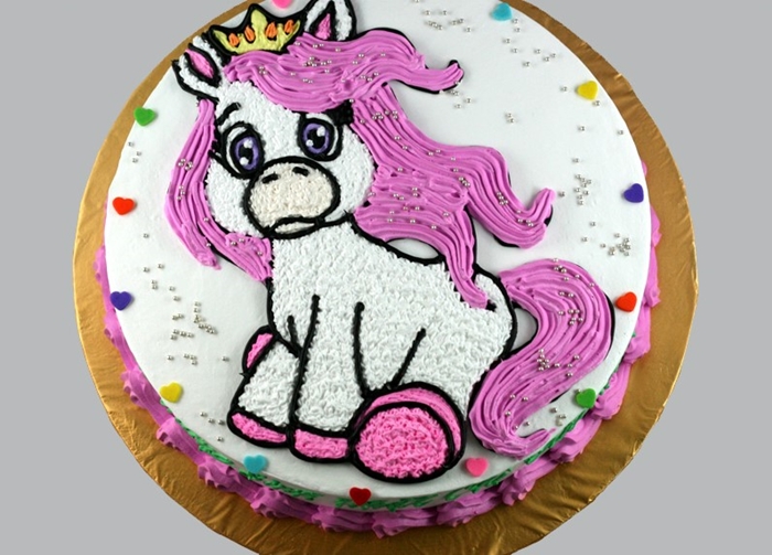 Những hình ảnh bánh sinh nhật hình con ngựa trong đáng yêu và ngộ nghỉnh 3