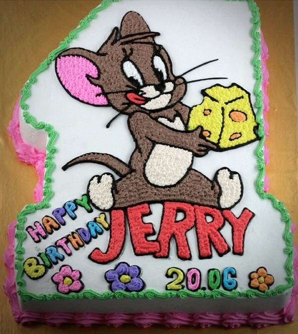 Những hình ảnh bánh sinh nhật theo hình con chuột vô cùng tinh nghịch nhé 9