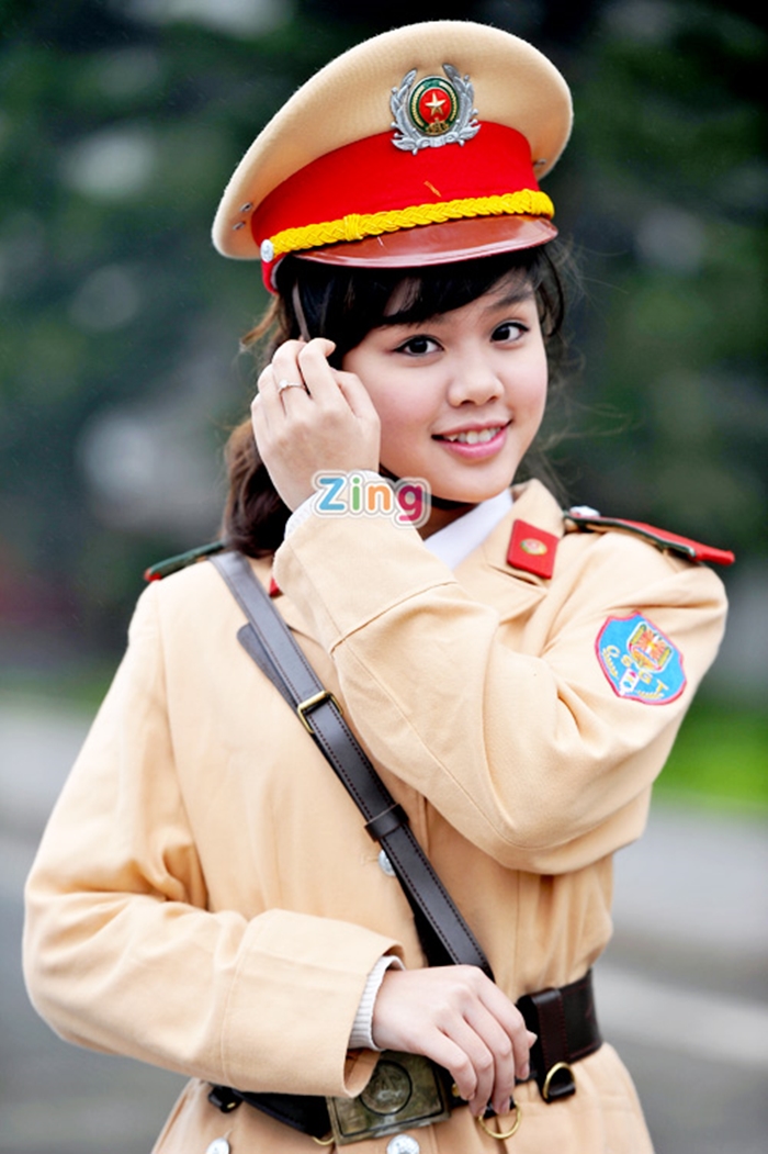 Những hình ảnh girl xinh đáng yêu và duyên dáng trong bộ quân phục 5