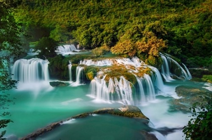 Những hình ảnh thiên nhiên với những dòng thác chảy vô cùng ấn tượng 9