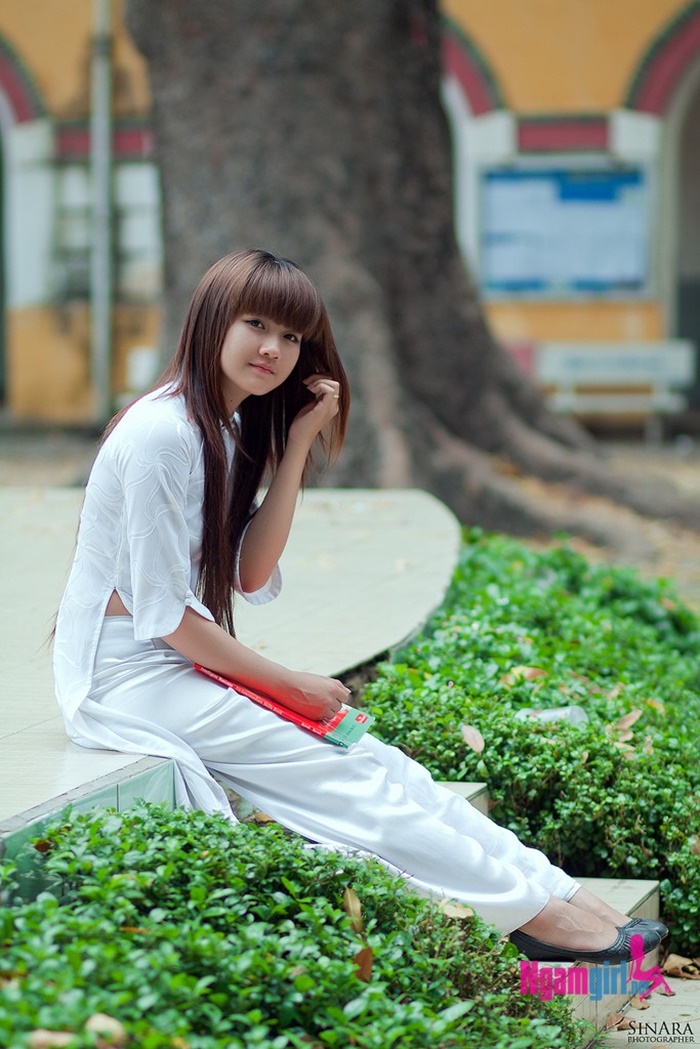 Bộ sưu tập hình ảnh girl xinh duyên dáng với chiếc áo dài truyền thống Việt Nam 2
