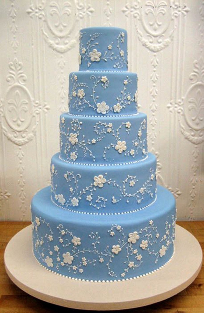 Những hình ảnh bánh kem cưới lãng mạn và dễ thương với màu xanh hi vọng nhé 4