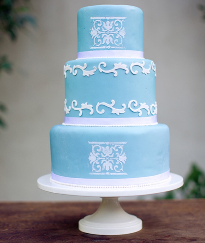 Những hình ảnh bánh kem cưới lãng mạn và dễ thương với màu xanh hi vọng nhé 7