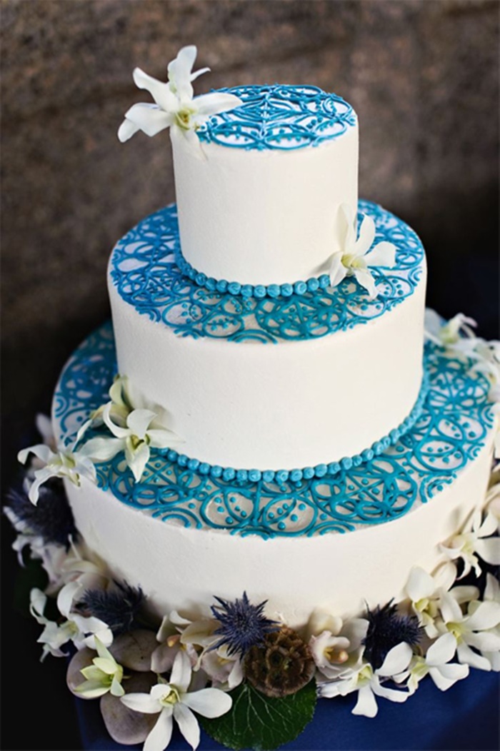 Những hình ảnh bánh kem cưới lãng mạn và dễ thương với màu xanh hi vọng nhé 8