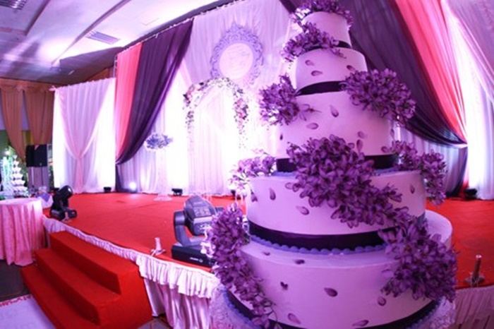 Những hình ảnh bánh kem cưới tuyệt đẹp và vô cùng lãng mạn với tông màu tím 2
