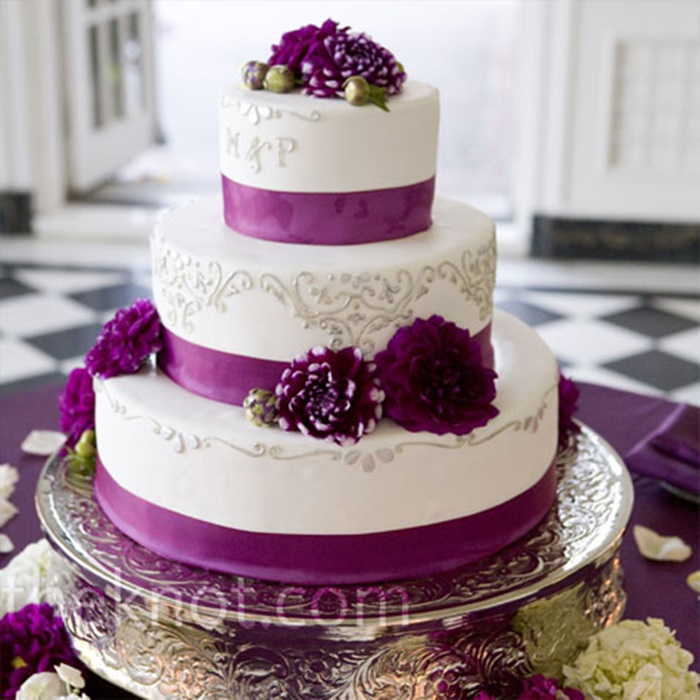 Những hình ảnh bánh kem cưới tuyệt đẹp và vô cùng lãng mạn với tông màu tím 6