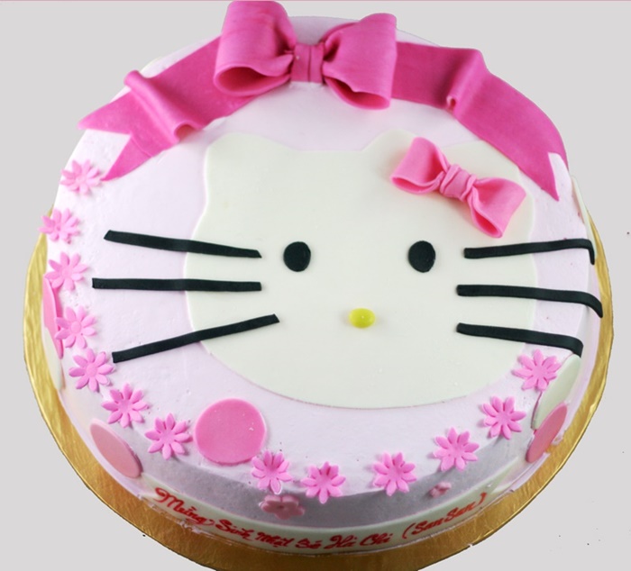 Những hình ảnh bánh sinh nhật hình Mèo Kitty dễ thương đáng yêu nhất 10