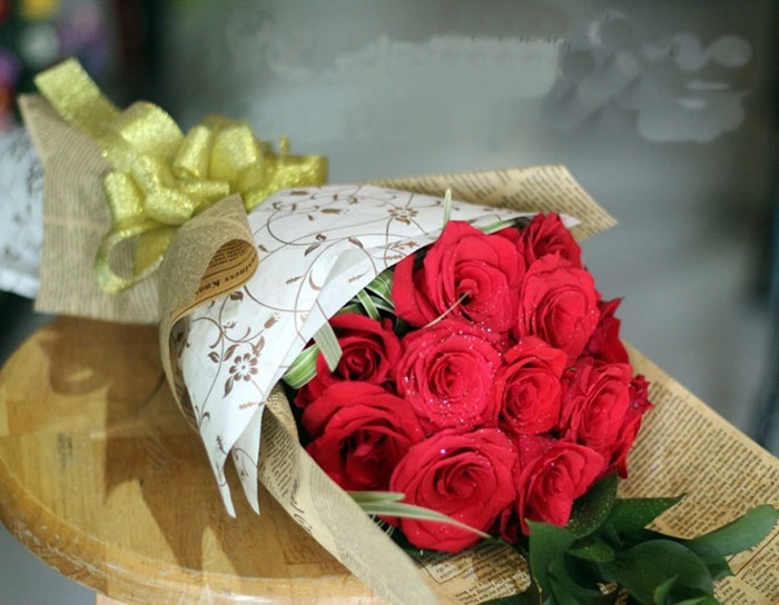 Những hình ảnh hoa hồng đỏ tặng 20-10 lãng mạn và vô cùng thơ mộng 7