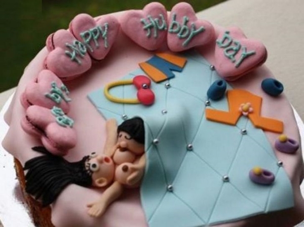 Những hình ảnh bánh kem sinh nhật chế bựa hài hước dùng để troll bạn bè 7