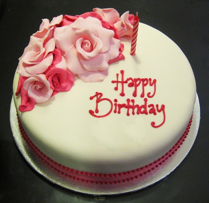 Những hình ảnh bánh sinh nhật màu hồng vô cùng dễ thương và lãng mạn 3
