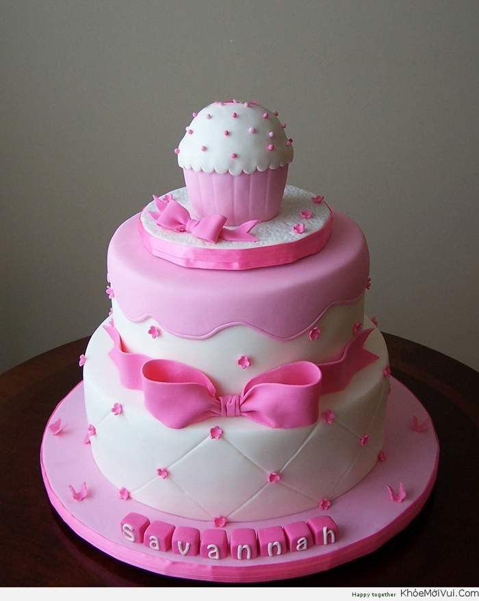 Những hình ảnh bánh sinh nhật màu hồng vô cùng dễ thương và lãng mạn 8