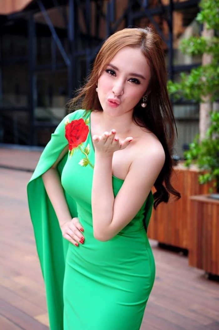 Những hình ảnh hot girl Angela Phương Trinh đáng yêu và xinh xắn 7