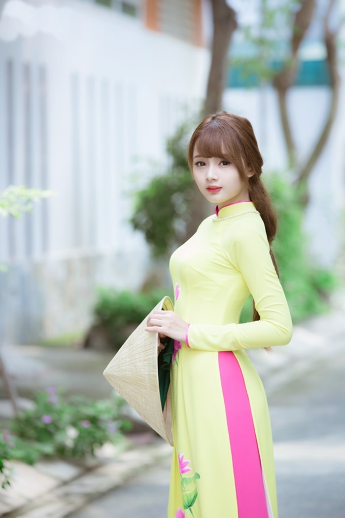 Những hình ảnh hot girl đẹp duyên dáng trong tà áo dài Việt Nam 2
