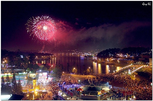 Hình ảnh bắn pháo hoa tại Festival hoa Đà Lạt 2015 đẹp nhất 1