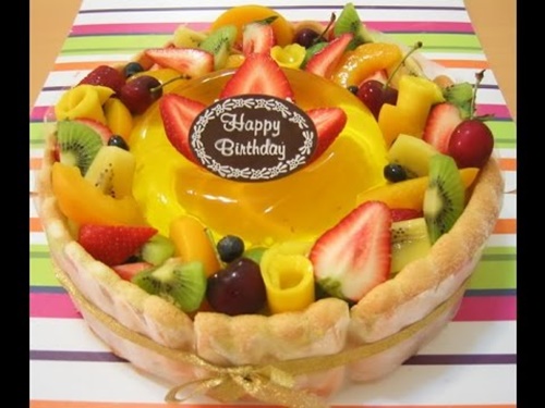 Hình ảnh bánh sinh nhật trái cây đẹp độc đáo đang được nhiều bạn trẻ yêu thích 14