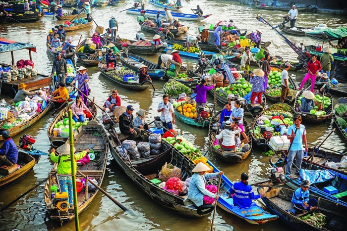 Hình ảnh chợ nổi trên sông nhộn nhịp và đầy màu sắc vô cùng thú vị 10