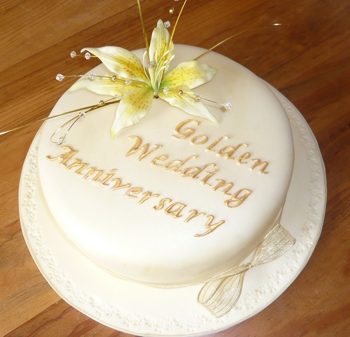 Tuyển tập hình ảnh bánh kem kỷ niệm ngày cưới vô cùng ngọt ngào và ý nghĩa 10