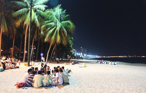 Biển Nha Trang hoàng hôn về đêm bình minh đẹp nên thơ 11