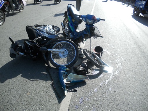 Hình ảnh tai nạn giao thông xe máy mới nhất chết người 14