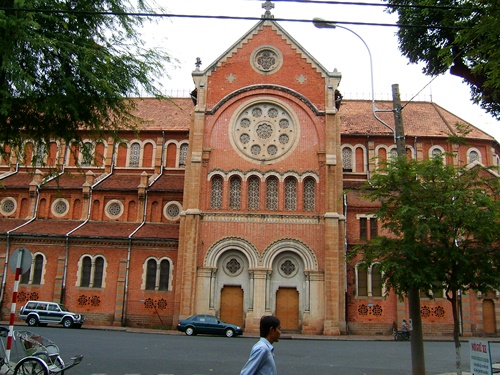 Nhà thờ đức bà Paris Sài Gòn là những tuyệt tác kiến trúc cần được bảo tồn 11